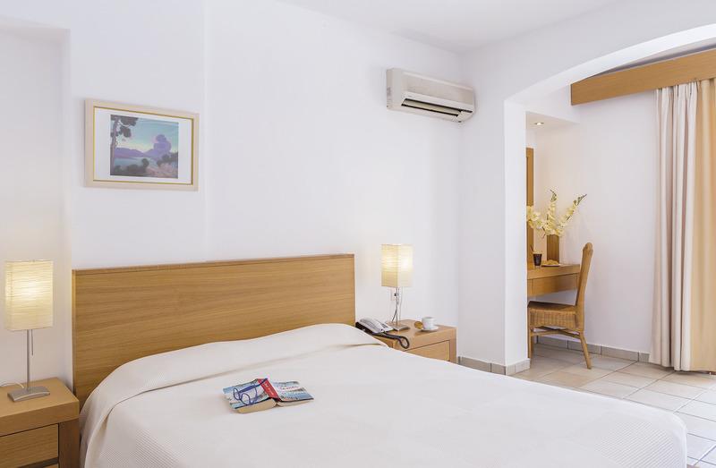 Skiathos, Kanapitsa Mare Hotel Spa & Wellness, Standard Doppelzimmer (kein Meerblick)