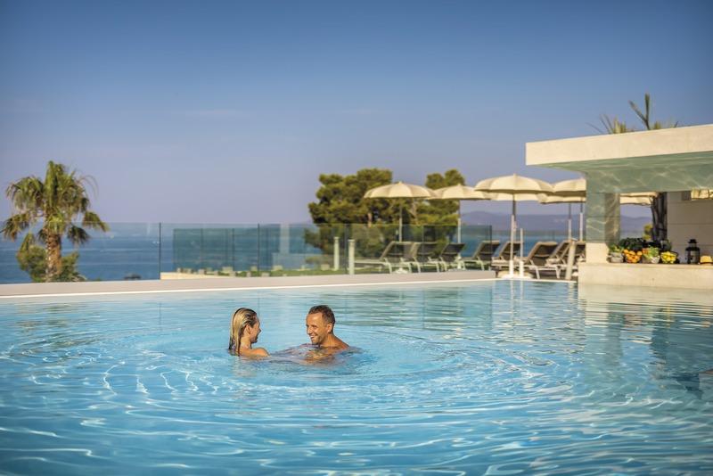 Makarska, Aminess Khalani Beach Hotel, Pool