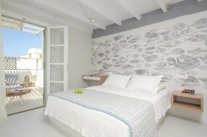 Naxos, Antony Suites Naxos
