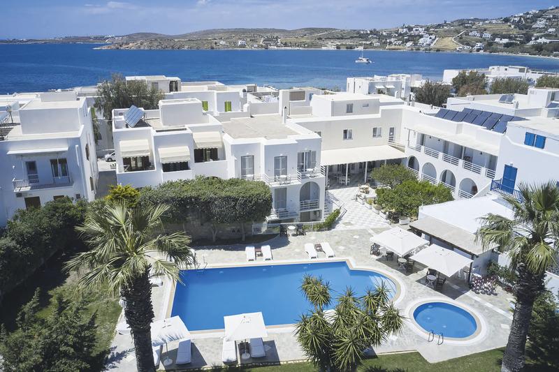 Paros, Polos Hotel Paros