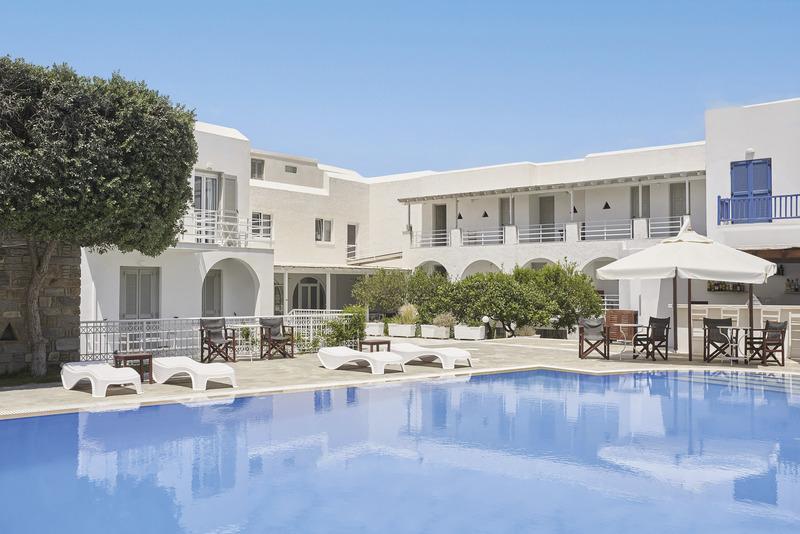 Paros, Polos Hotel Paros