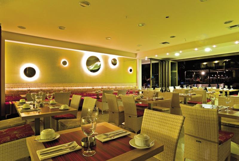 Chalkidki, Flegra Palace, Restaurant