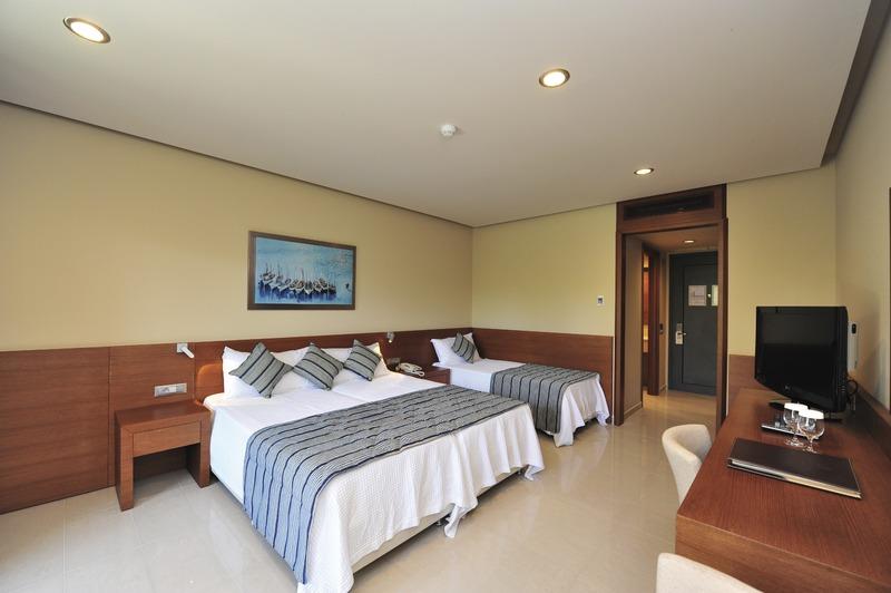 Kefalonia, Hotel Apollonion Resort & Spa, Deluxefamilienzimmer