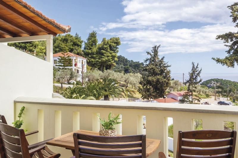 Skopelos, Stafylos Suites, Juniorsuite, Terrasse