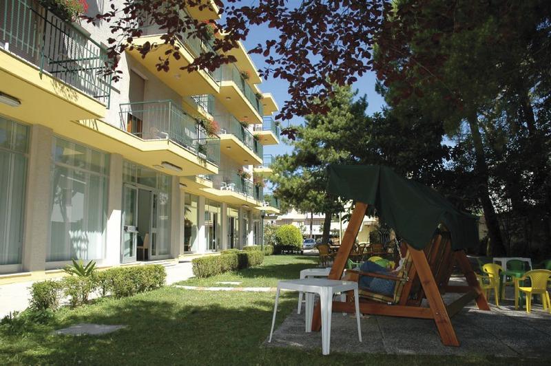 Lignano, Hotel Adria